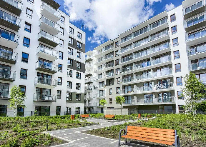 Comfort & Style 2-Room Apartment And Free Parking